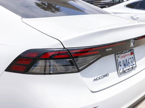 Used 2024 Honda Accord EX image 13