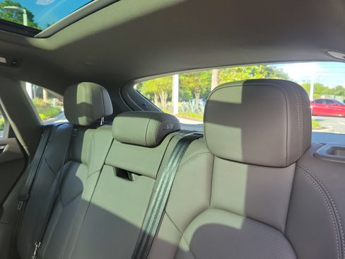 Used 2023 Porsche Macan S AWD/4WD image 16