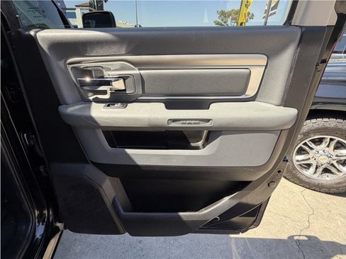 Used 2019 RAM 1500 Classic SLT w/ Luxury Group AWD/4WD image 24