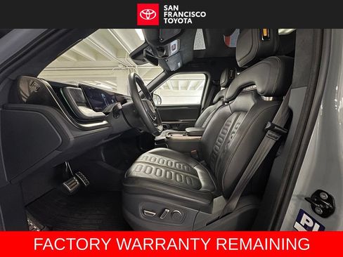 Used 2022 Rivian R1T Adventure AWD/4WD image 12
