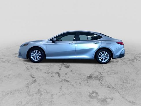Used 2026 Toyota Camry LE FWD image 7