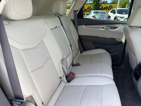 Used 2021 Cadillac XT5 Premium Luxury FWD image 28
