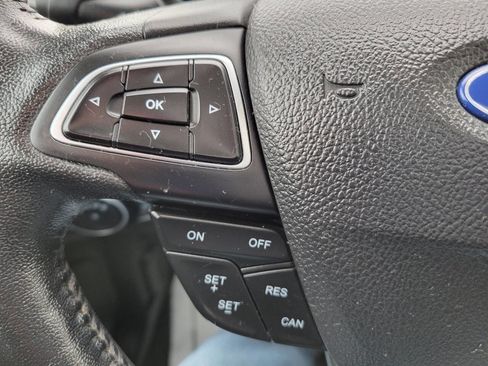 Used 2016 Ford Focus SE w/ Equipment Group 201A FWD image 19