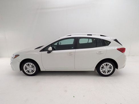Used 2018 Subaru Impreza 2.0i Premium image 8