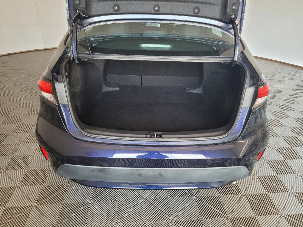 Used 2021 Toyota Corolla LE FWD image 29