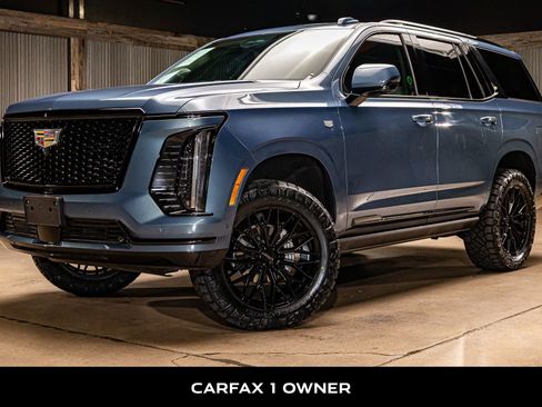 Used 2025 Cadillac Escalade Sport Platinum w/ LPO, Floor Liner Package image 5