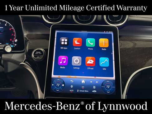 Used 2025 Mercedes-Benz GLC 300 4MATIC image 21