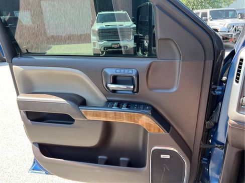 Used 2015 GMC Sierra 2500 SLT AWD/4WD image 21