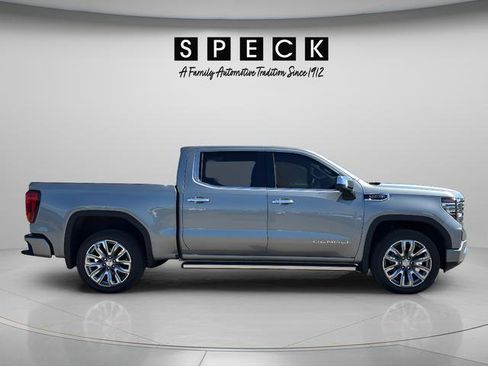 Used 2025 GMC Sierra 1500 Denali AWD/4WD image 6