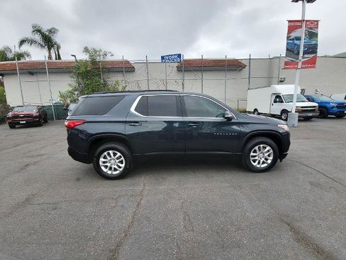 Used 2021 Chevrolet Traverse LT FWD image 9