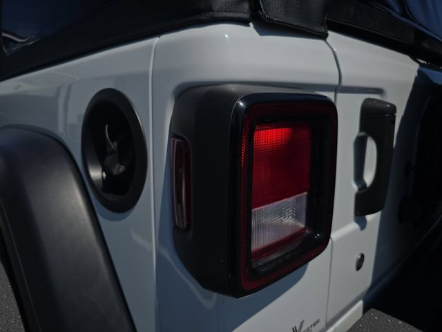 Used 2023 Jeep Wrangler Unlimited Sport AWD/4WD image 34
