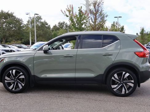 Used 2023 Volvo XC40 B5 Ultimate w/ Protection Package Premier image 4