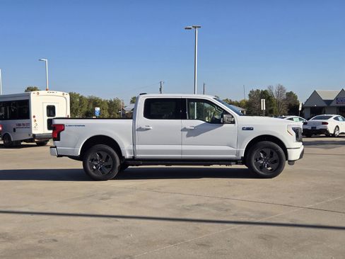 New 2025 Ford F150 Lightning Flash AWD/4WD image 7