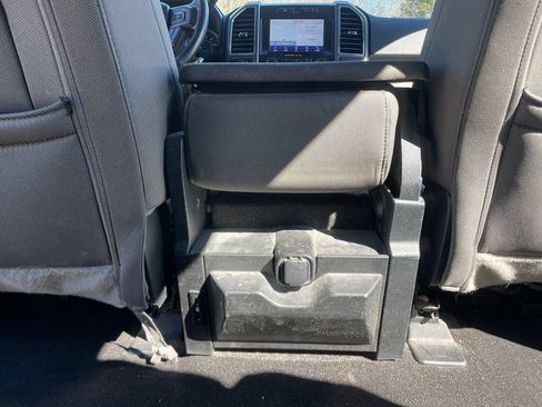 Used 2020 Ford F150 XLT w/ Equipment Group 302A Luxury AWD/4WD image 28