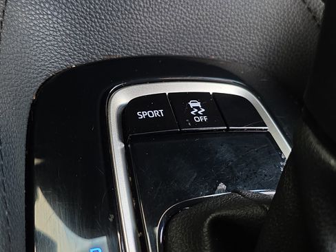 Used 2020 Toyota Corolla SE w/ Carpet Mat Package (TMS) image 20