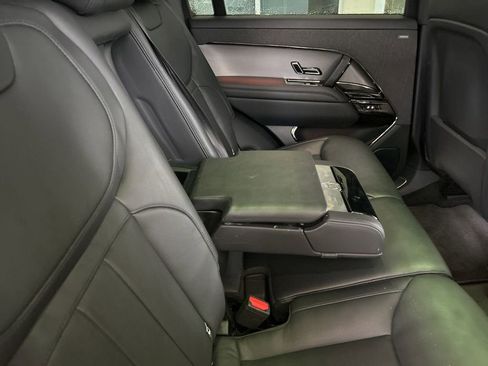 Used 2024 Land Rover Range Rover Sport Dynamic SE image 33