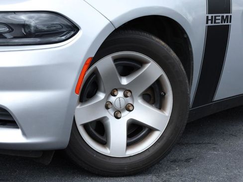 Used 2019 Dodge Charger Police RWD image 17