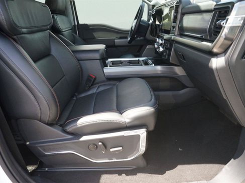 Used 2024 Ford F250 Lariat w/ Lariat Ultimate Package AWD/4WD image 18