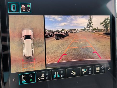 New 2026 GMC Yukon Denali Ultimate AWD/4WD image 27