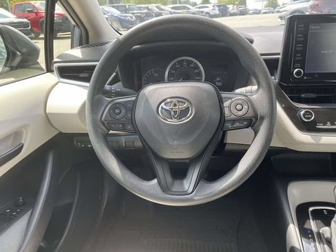 Used 2022 Toyota Corolla LE w/ LE Convenience Package FWD image 16