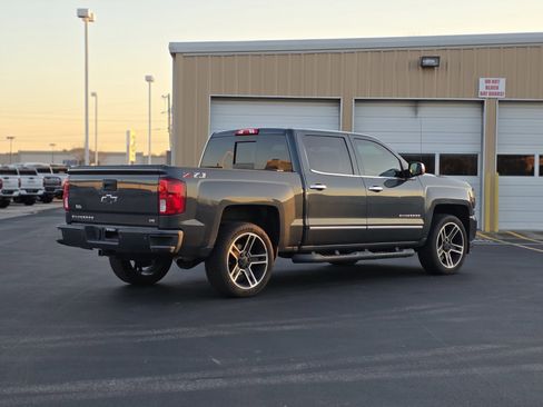 Used 2018 Chevrolet Silverado 1500 LTZ Z71 w/ LTZ Plus Package image 7