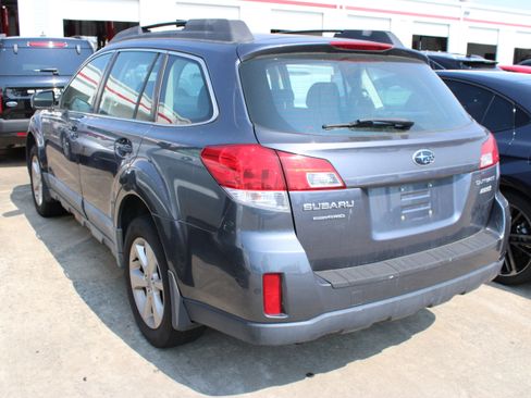 Used 2014 Subaru Outback 2.5i w/ Alloy Wheel Package AWD/4WD image 5