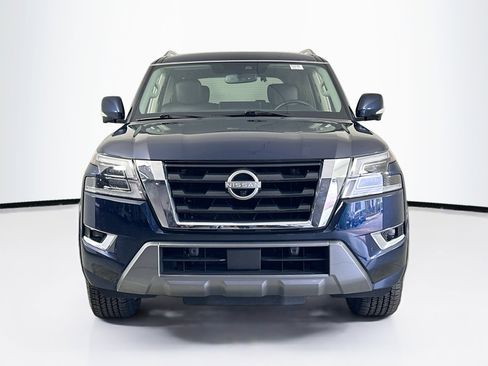 Used 2024 Nissan Armada SL image 2