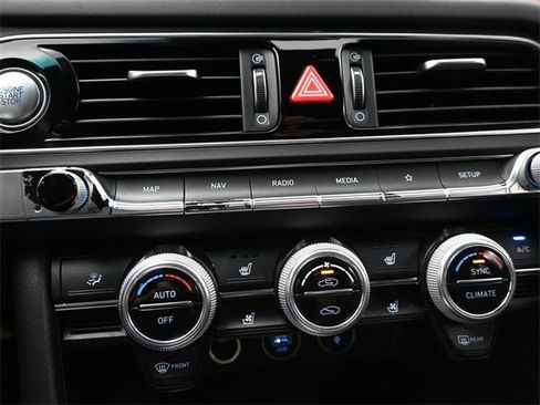 Used 2023 Genesis G70 2.0T w/ Sport Prestige Package image 28