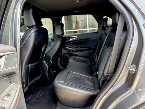 Used 2024 Ford Edge ST-Line AWD/4WD image 10