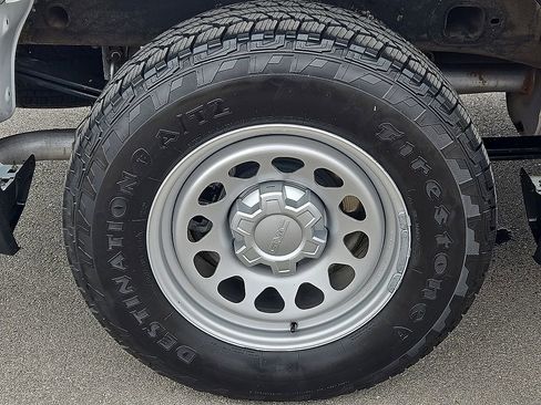 Used 2024 GMC Sierra 1500 Pro w/ Convenience Package image 7