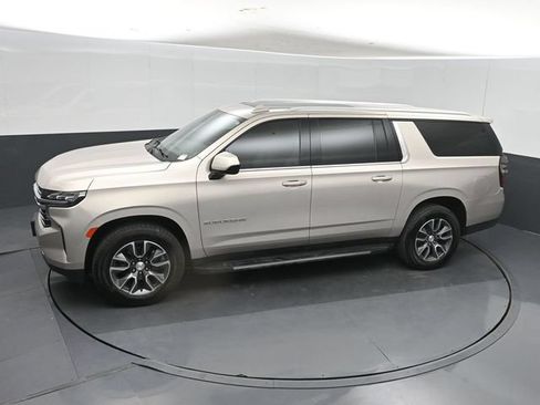 Used 2021 Chevrolet Suburban LT w/ Rear Media and Nav Package AWD/4WD image 47
