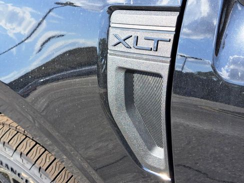 New 2025 Ford Maverick XLT w/ XLT Luxury Package image 29