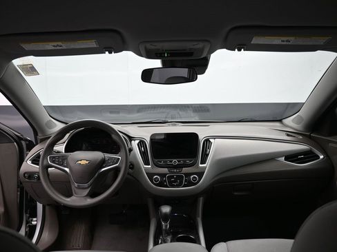 Used 2022 Chevrolet Malibu LS w/ Driver Confidence Package II image 27