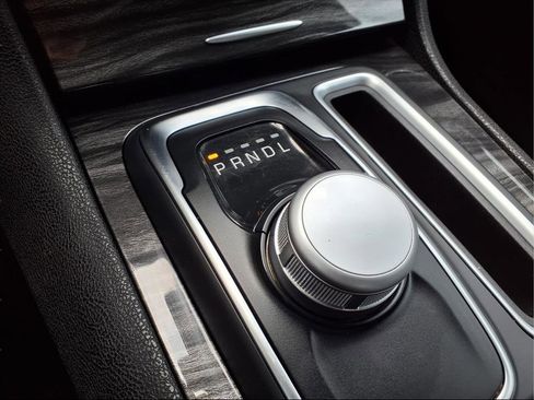 Used 2021 Chrysler 300 Touring w/ Sport Appearance Package image 20