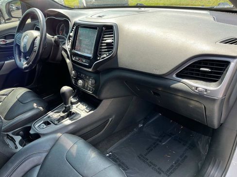 Used 2020 Jeep Cherokee High Altitude image 23