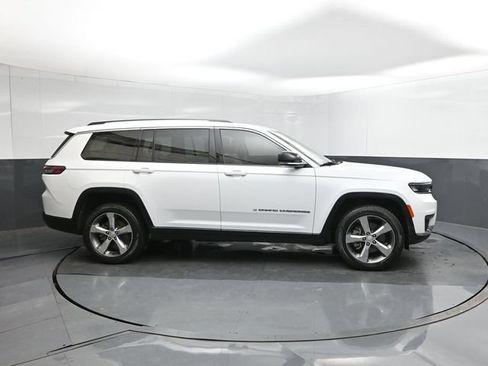 Used 2021 Jeep Grand Cherokee L Limited RWD image 15