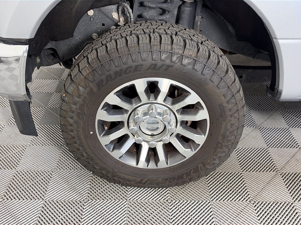 Used 2022 Ford F250 Lariat w/ Lariat Value Package AWD/4WD image 8