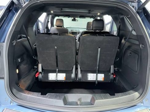 Used 2019 Ford Explorer XLT w/ Equipment Group 202A AWD/4WD image 30
