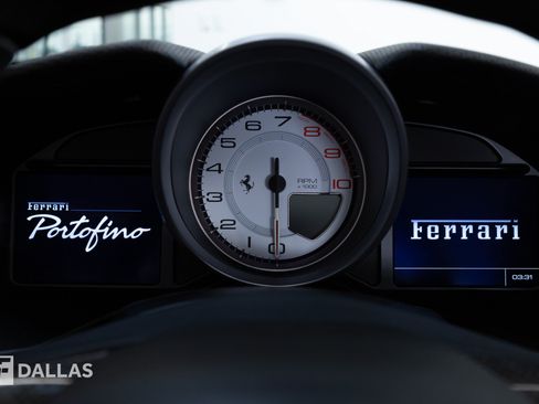 Used 2020 Ferrari Portofino RWD image 24