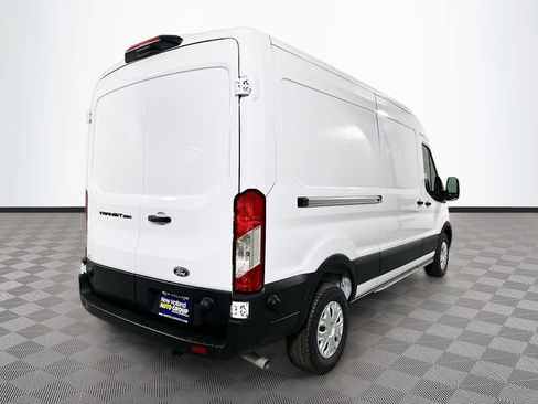 New 2026 Ford Transit 250 148 Medium Roof w/ Load Area Protection Package image 4