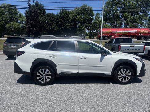 Certified 2025 Subaru Outback Premium AWD/4WD image 24