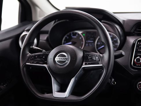 Used 2022 Nissan Versa S FWD image 19