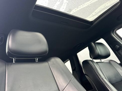 Used 2015 Jeep Grand Cherokee Altitude AWD/4WD image 17