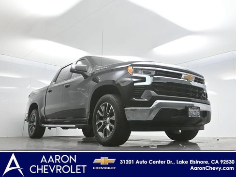 Used 2022 Chevrolet Silverado 1500 LT RWD image 2
