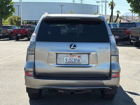 Used 2023 Lexus GX 460 Premium w/ Premium Package AWD/4WD image 4