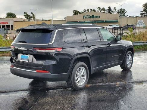 Used 2021 Jeep Grand Cherokee L Laredo w/ Luxury Tech Group I image 4