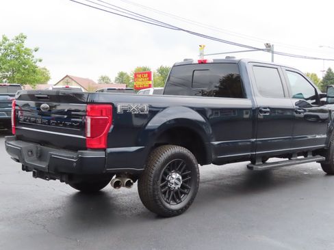 Used 2022 Ford F250 Lariat w/ Black Appearance Package image 20