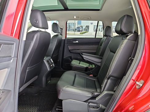 Certified 2023 Volkswagen Atlas SE w/ Panoramic Sunroof Package FWD image 13