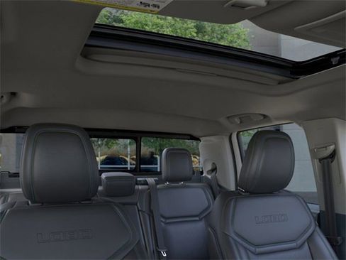 New 2026 Ford Maverick Lobo image 12