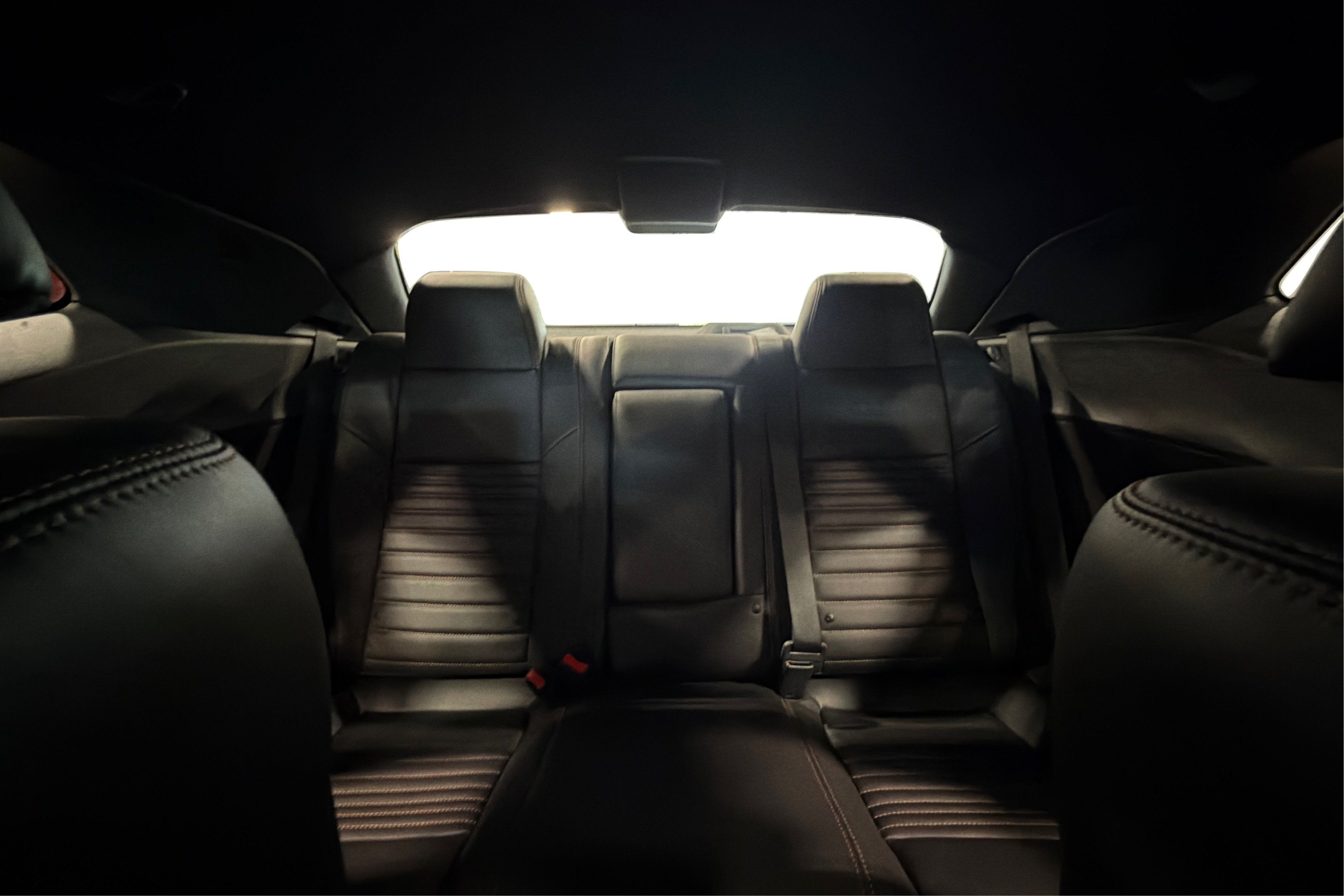 Used 2014 Dodge Challenger R/T RWD image 40